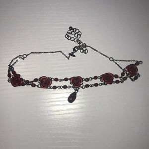 Vintage look//Red Rose choker necklace